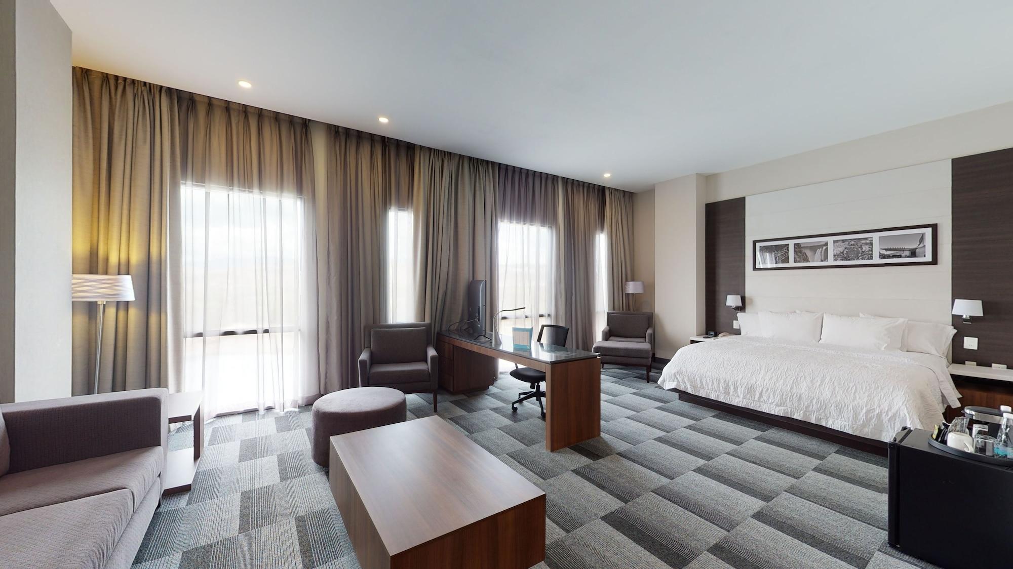 Hampton Inn And Suites San Luis Potosi Slp 外观 照片