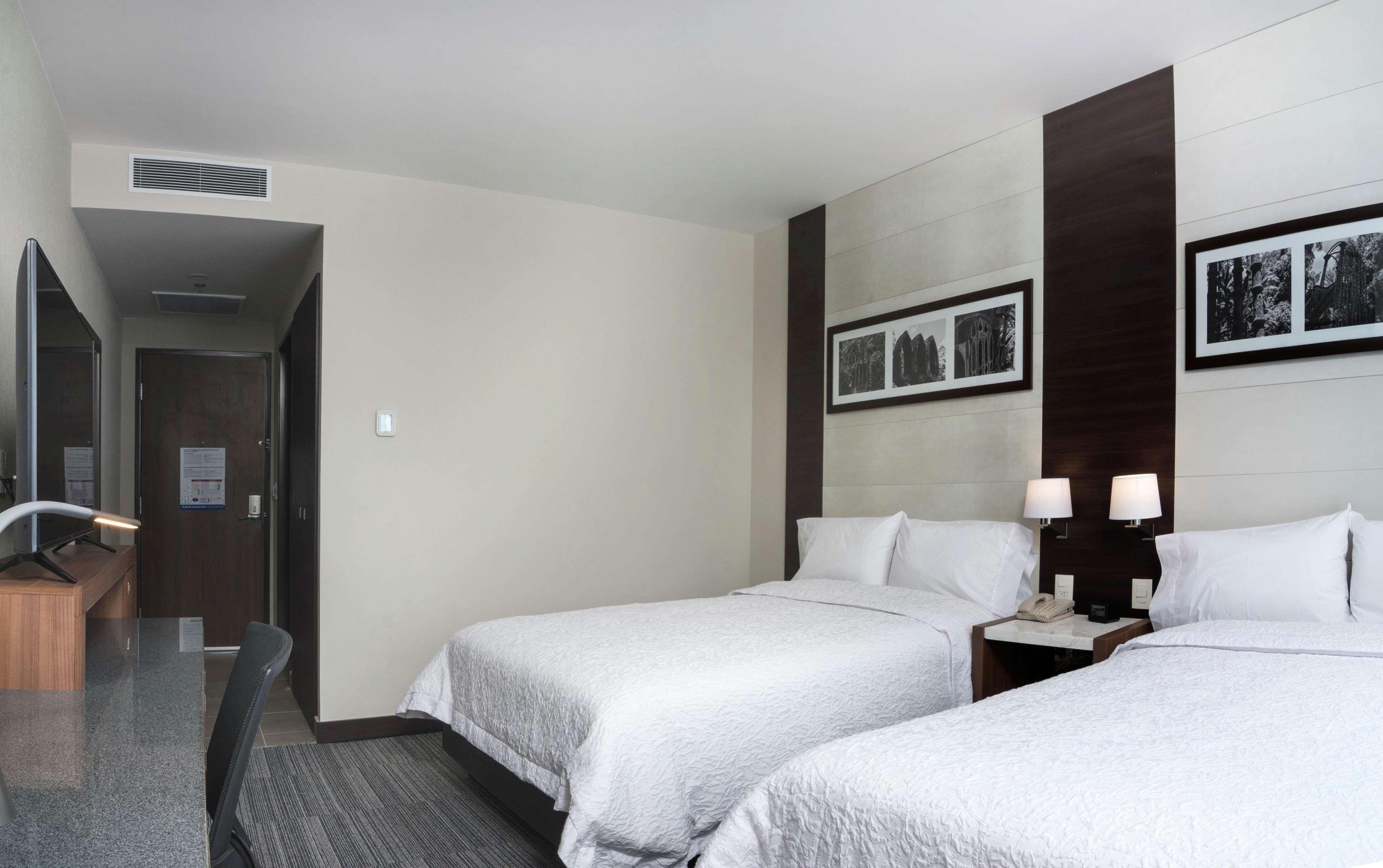 Hampton Inn And Suites San Luis Potosi Slp 外观 照片