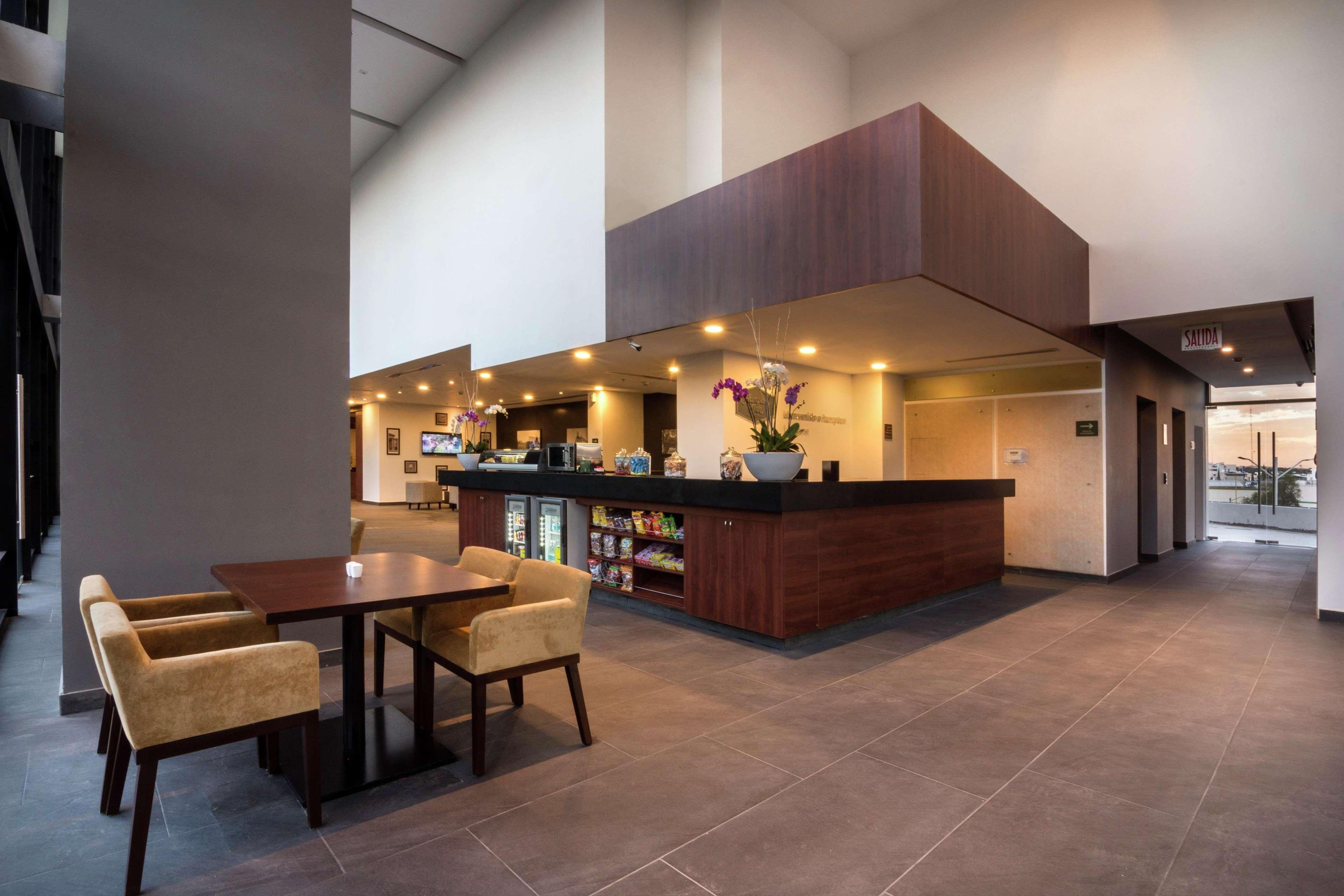 Hampton Inn And Suites San Luis Potosi Slp 外观 照片