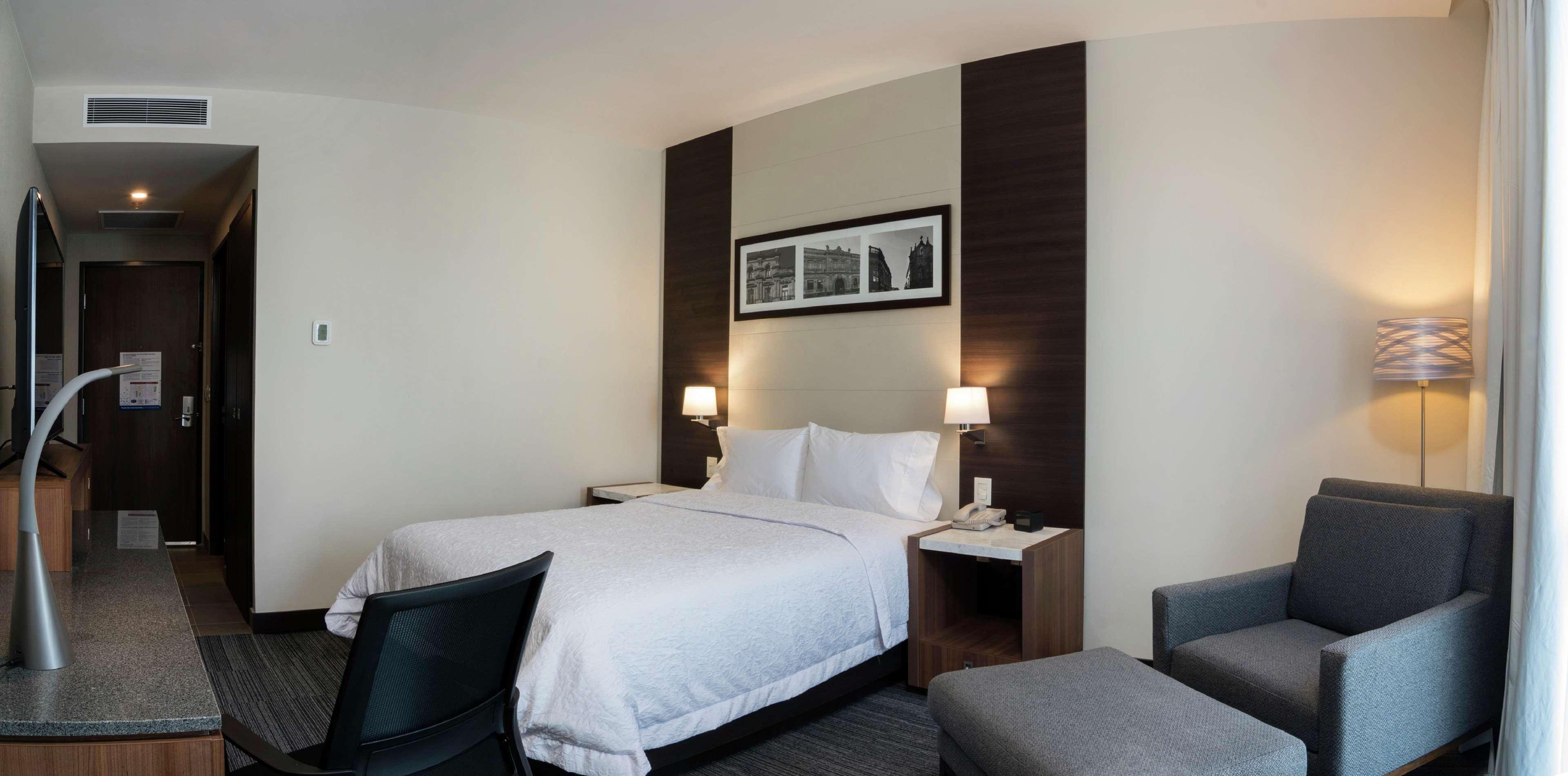 Hampton Inn And Suites San Luis Potosi Slp 外观 照片
